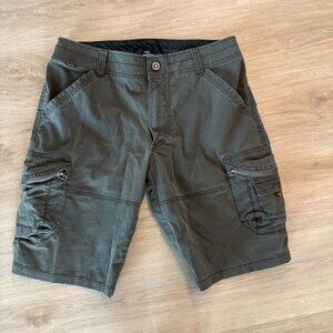 ** Kuhl Mens Green Ambush Cargo Shorts 34 Zipper Pockets Durable Outdoor Wear